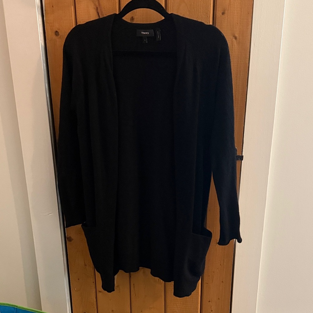 Theory Women's Classic Cashmere Black Cardigan